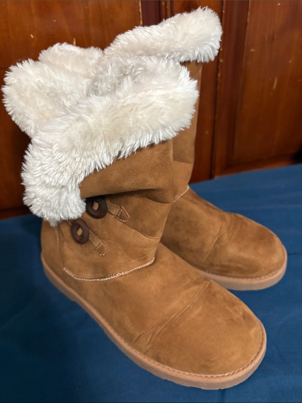 Magellan Outdoors Brown Suede Fold-Over Winter Boots with Cream Faux-Fur Cuff